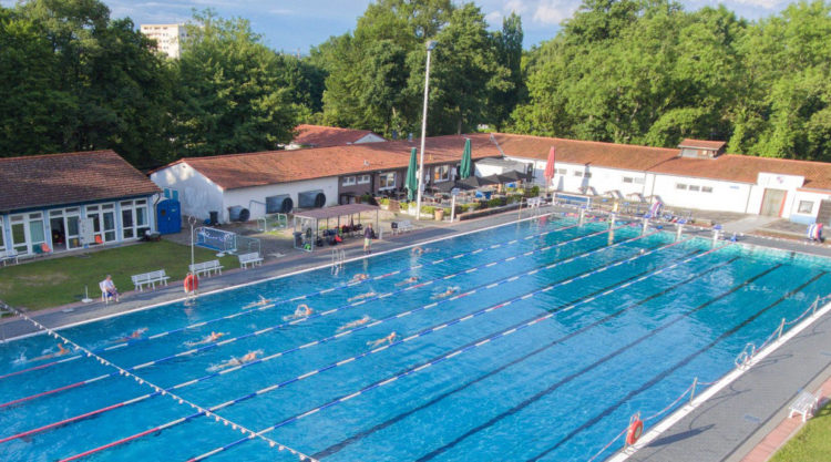 Ab Sofort Wieder Freibadbetrieb Im Waldschwimmbad Auf Der Rosenhöhe